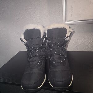 Sorel Black and Cream Winter Boots